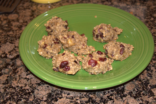 Healthy Banana Oatmeal Bites