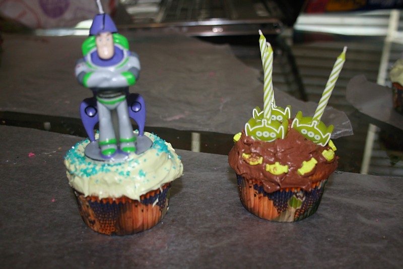 Toystory, Cupcakes, Cookies and even More Cupcakes-6