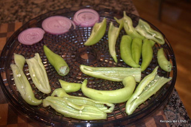 how to dry peppers using a food dehydrator-5