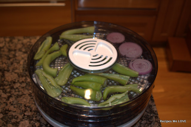 how to dry peppers using a food dehydrator-6